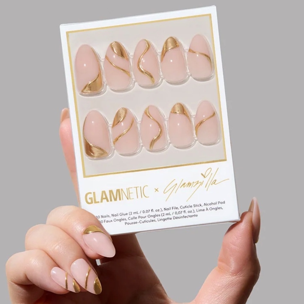 Glamnetic I’m a Rich Man Nude Press-On Nails with Gold Accent